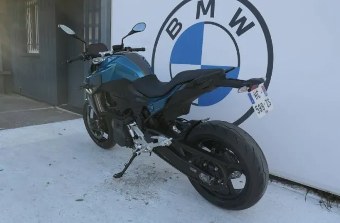 BMW 900 R A2 2025 Style Triple Black + Shifter