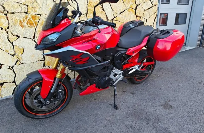 BMW 900 XR