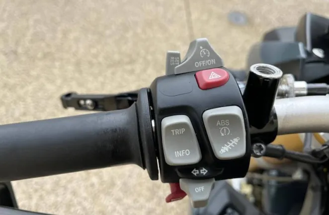 BMW 1000 R pack + options