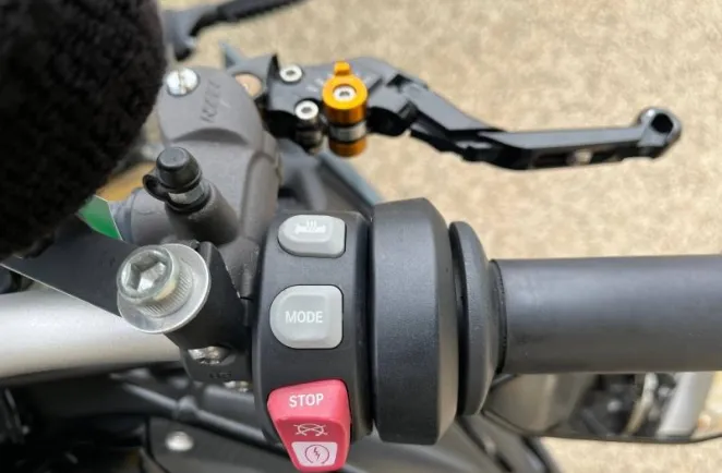 BMW 1000 R pack + options