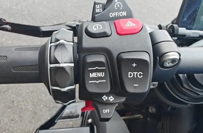 BMW 1000 R ( m1000r )