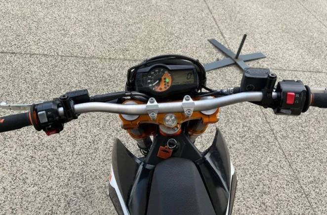 KTM SMC 690 R ABS + OPTIONS