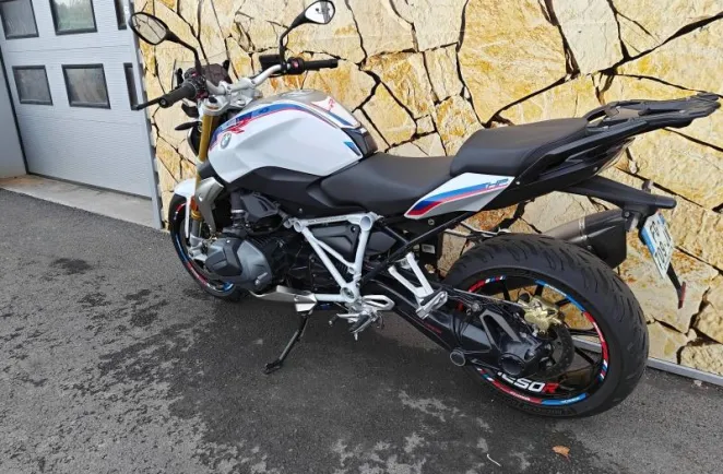 BMW 1250 R Style HP