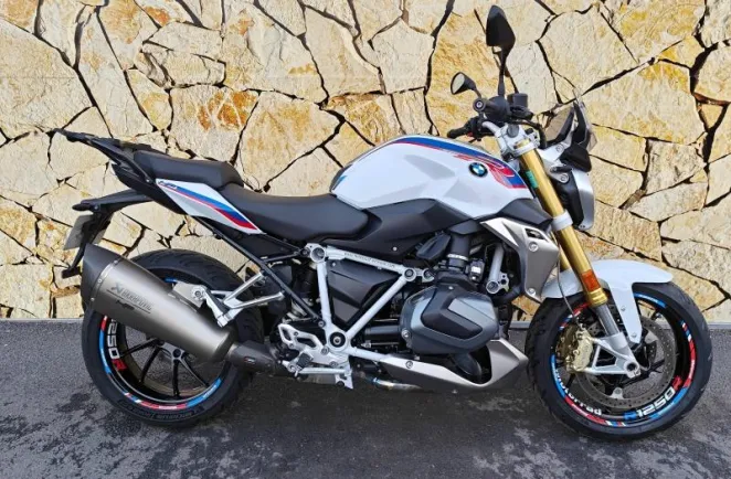 BMW 1250 R Style HP