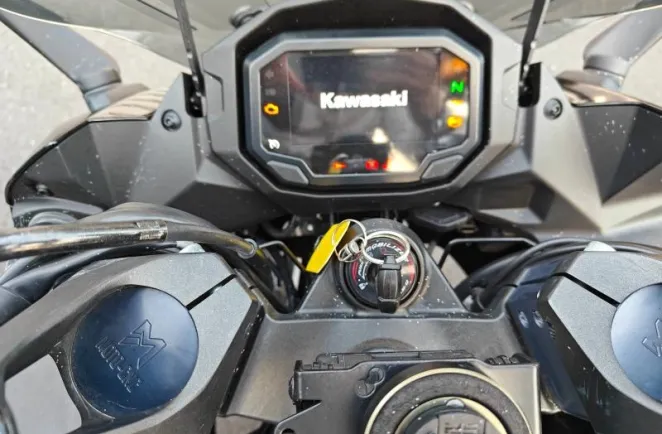 KAWASAKI NINJA 1000 SX 2023