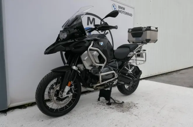 BMW 1250 GS Adventure Style Triple Black Finition Pro + Top Case