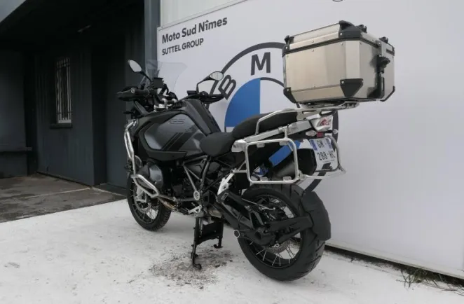 BMW 1250 GS Adventure Style Triple Black Finition Pro + Top Case