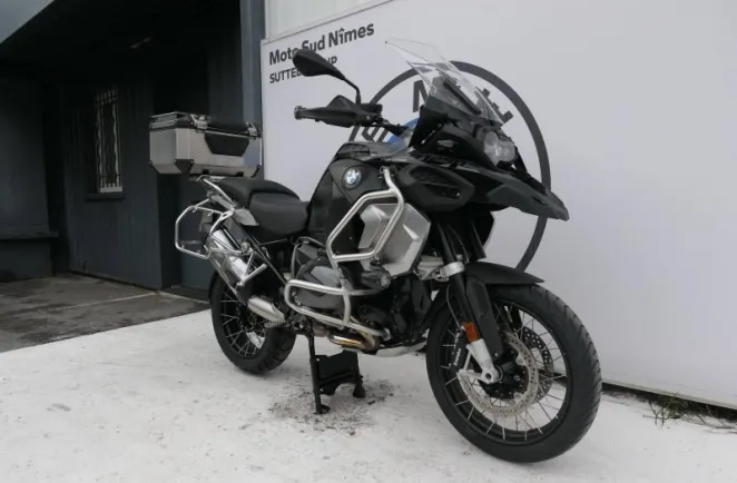 BMW 1250 GS Adventure Style Triple Black Finition Pro + Top Case