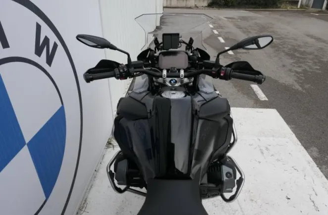 BMW 1250 GS Adventure Style Triple Black Finition Pro + Top Case