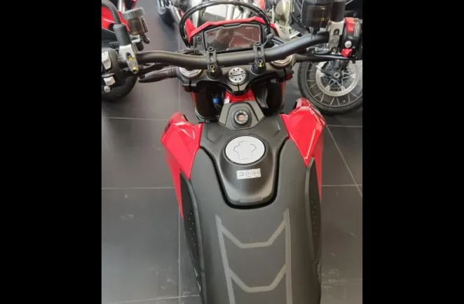 DUCATI Hypermotard 698 Mono