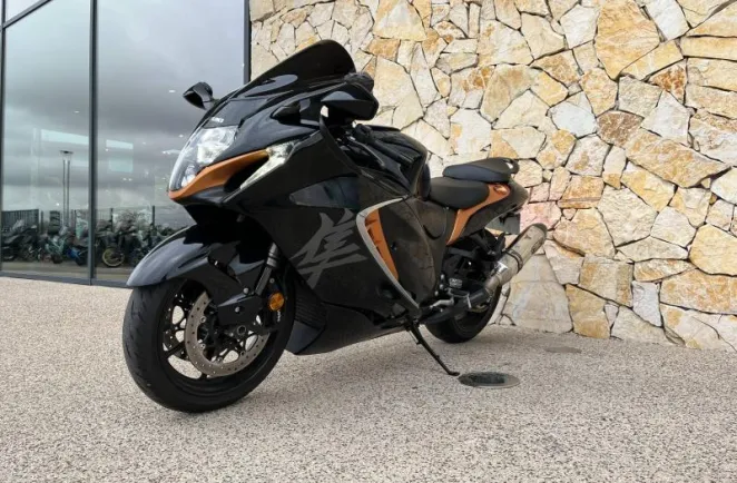 SUZUKI 1300 R  + options