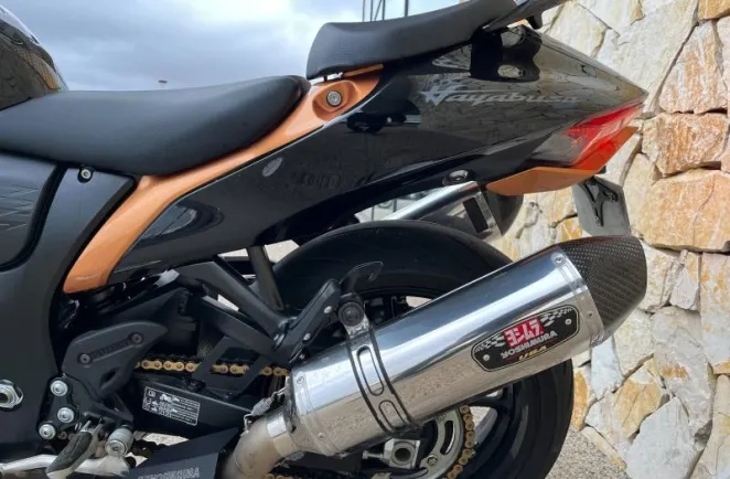 SUZUKI 1300 R  + options