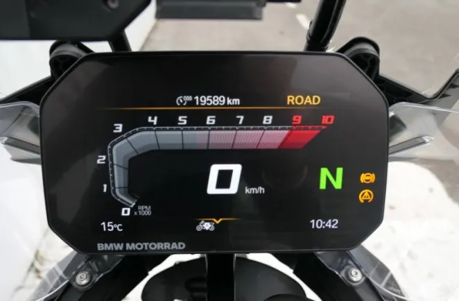 BMW 1300 GS Style Triple Black Finition Pro + Correcteur Assiette