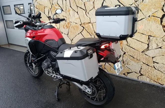 DUCATI V4 Rally 1160 Adventure Travel & Radar