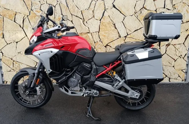 DUCATI V4 Rally 1160 Adventure Travel & Radar