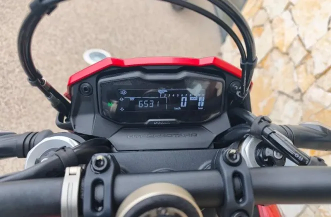 DUCATI Hypermotard 698 Mono + Options