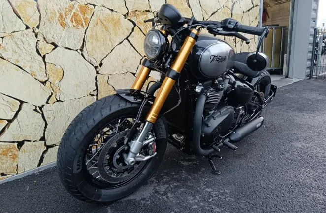 TRIUMPH Bobber 1200 ABS