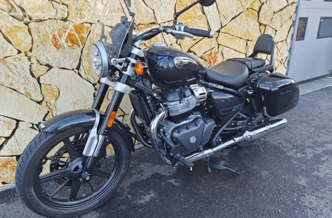 ROYAL ENFIELD 650 Astral