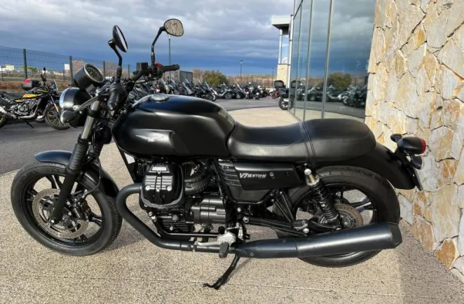 MOTO-GUZZI 750 Stone ABS + TC Euro 4