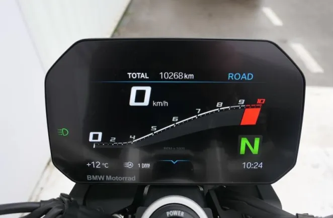 BMW 900 R 105ch Style Sport Finition Pro