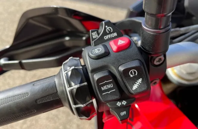 BMW 900 XR A2 FULL PACK + options