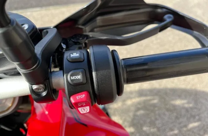 BMW 900 XR A2 FULL PACK + options