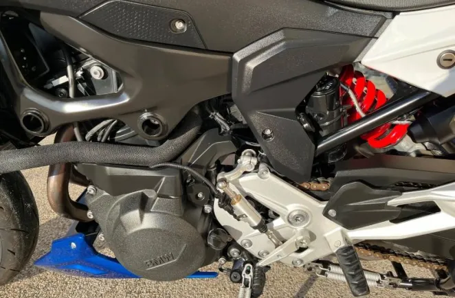 BMW 900 R A2 full pack