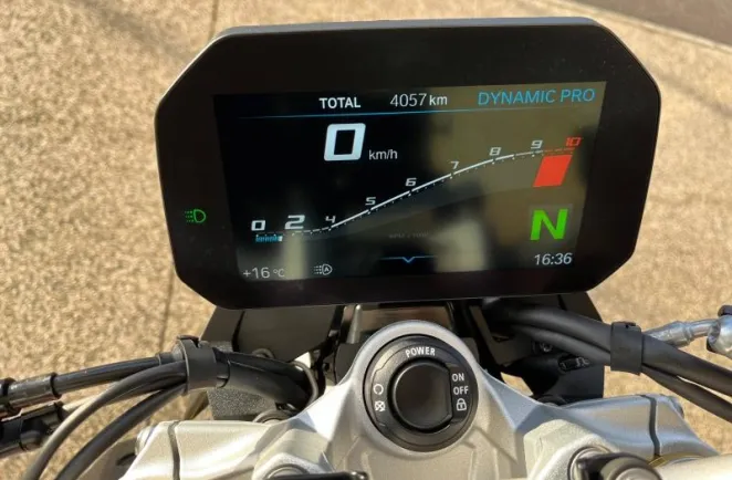 BMW 900 R A2 full pack