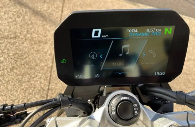 BMW 900 R A2 full pack