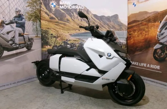 BMW CE04 2026
