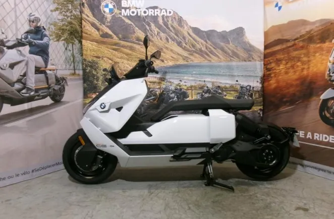 BMW CE04 2026