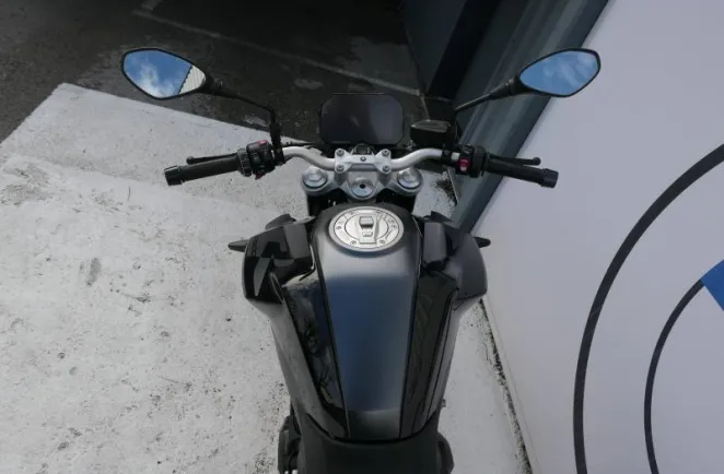 BMW 900 R 105ch Style Triple Black Pack Confort + Actif