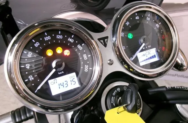 TRIUMPH Bonneville T120 1200 ABS