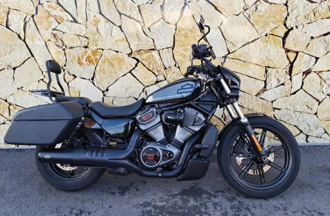 HARLEY-DAVIDSON 975 Noir