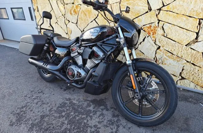 HARLEY-DAVIDSON 975 Noir