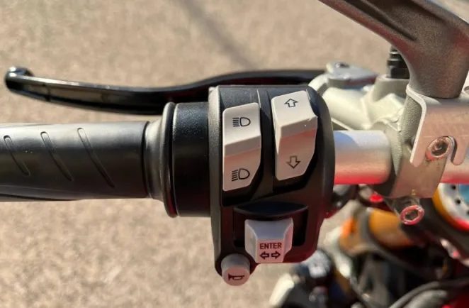 DUCATI 1200 S ABS  ( 1200s )