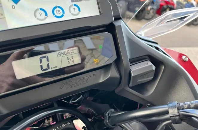 HONDA 1100 AVEC SHIFTER + OPTIONS