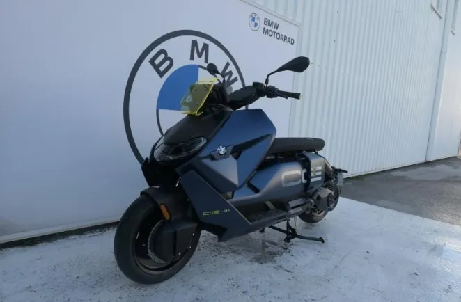 BMW E04 (125cm3) Finition Pro Style Avantgarde CE04 CE 04 11kw Permis A1