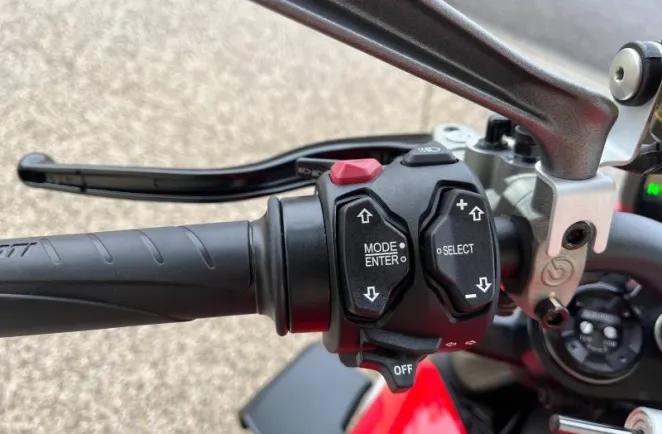 DUCATI 1103  V4 Euro 5
