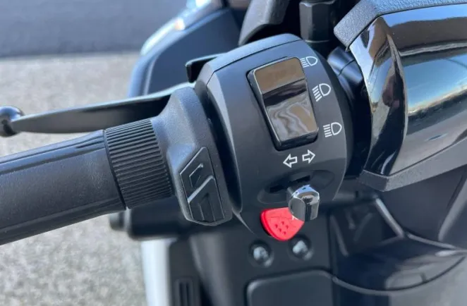 PEUGEOT 400 SW + options