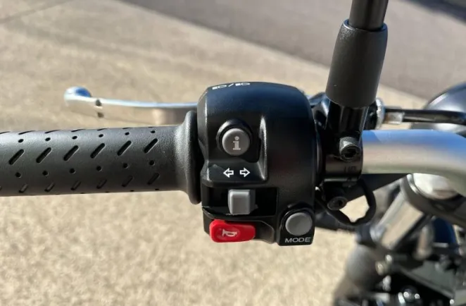 TRIUMPH 900 A2 (Possible en full)