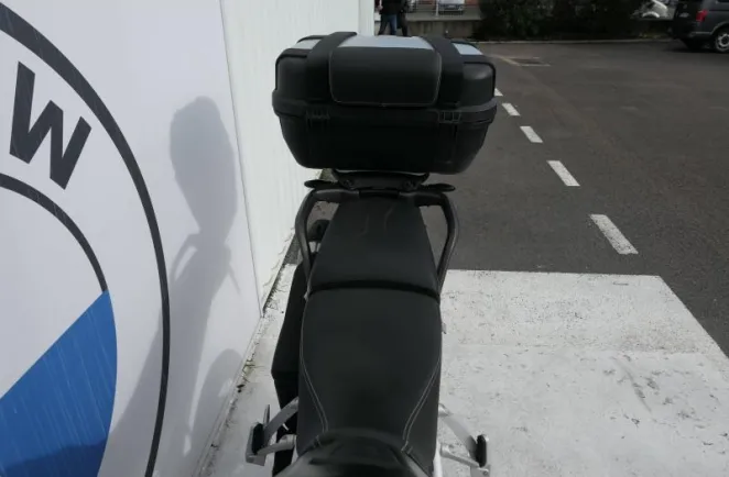 TRIUMPH 900 Rally Pro A2 + Top Case