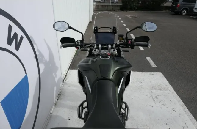 TRIUMPH 900 Rally Pro A2 + Top Case