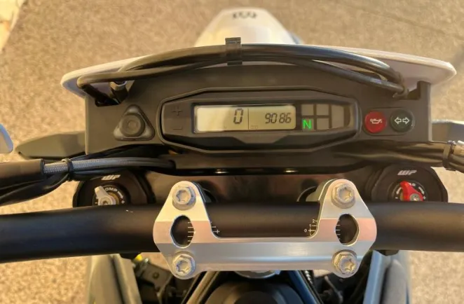 HUSQVARNA Supermoto 2022 + OPTIONS