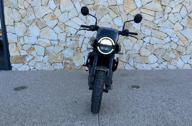 HUSQVARNA 401  35KM SEULEMENT GRIS/NOIR