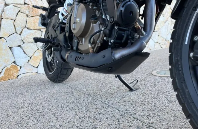 HUSQVARNA 401  35KM SEULEMENT GRIS/NOIR