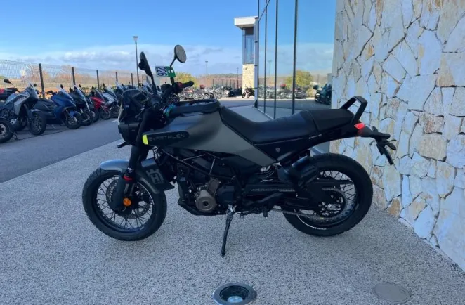 HUSQVARNA 401  35KM SEULEMENT GRIS/NOIR