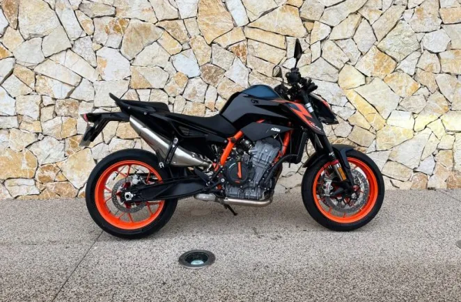 KTM 890 R