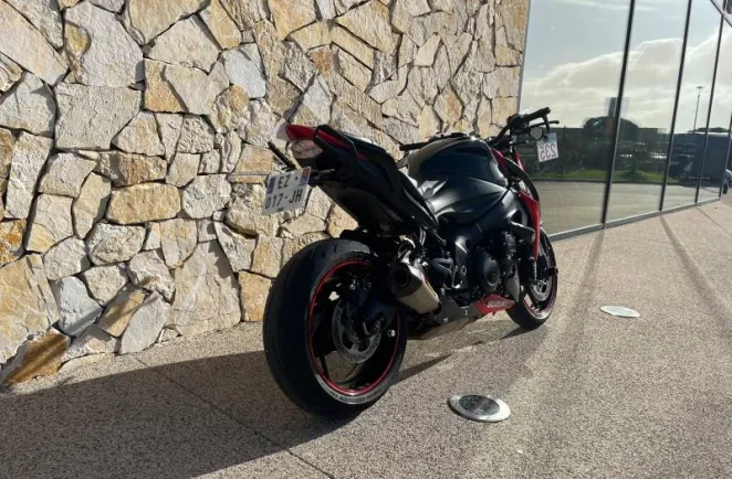 SUZUKI 1000 ABS 2018 + OPTIONS