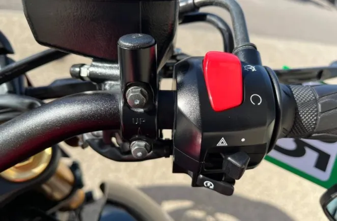 SUZUKI 1000 ABS 2018 + OPTIONS